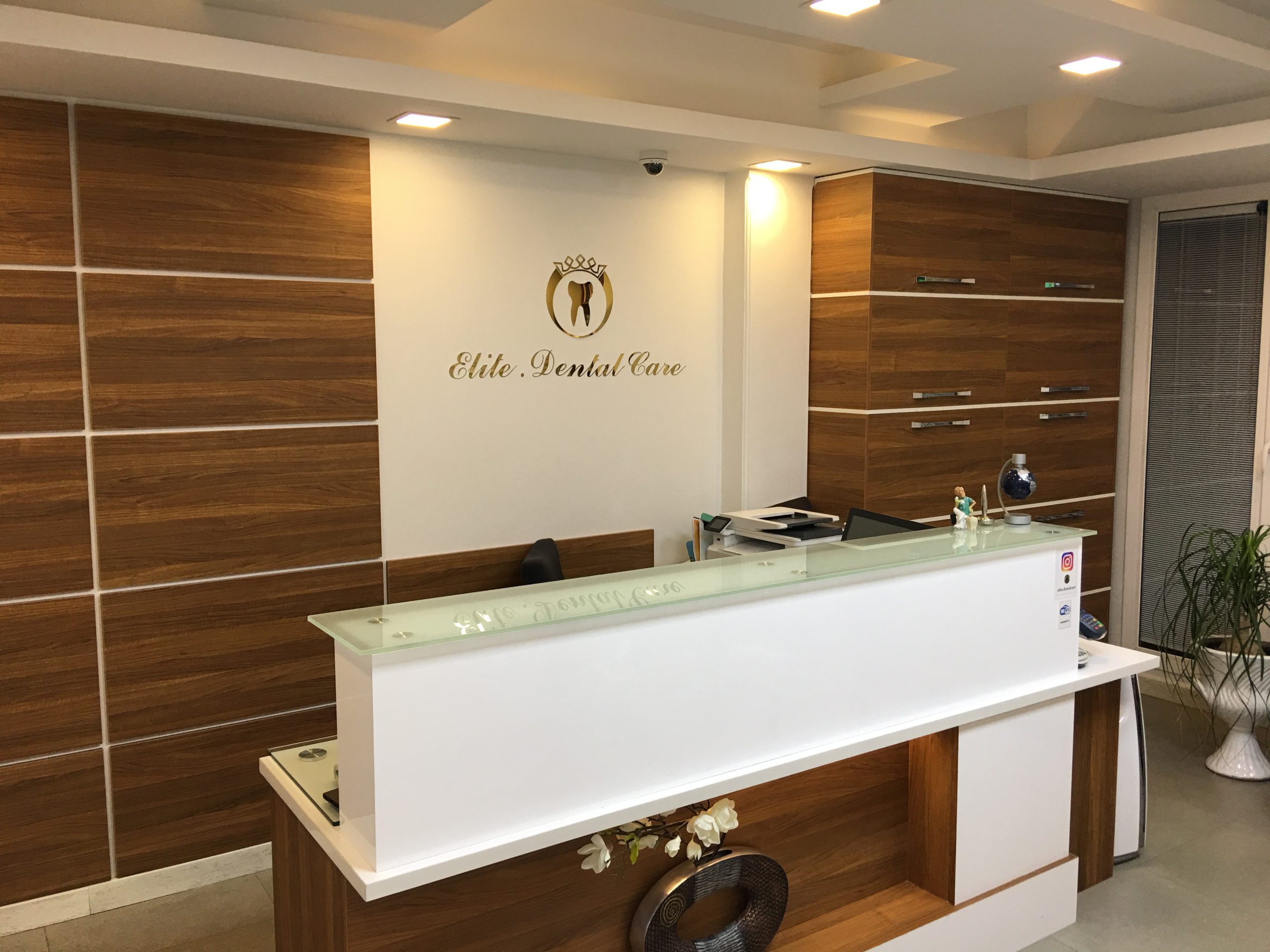 کلینیک دندانپزشکی دکتر فرزین نوری