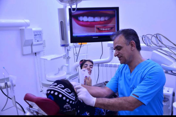 دندانپزشکی دکتر مهرداد نقشینه